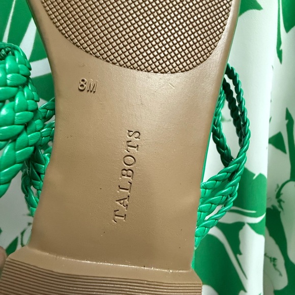 NWOT White House Black Market Green + White Tropical Paradise Blouse Women’s XL - Picture 12 of 12